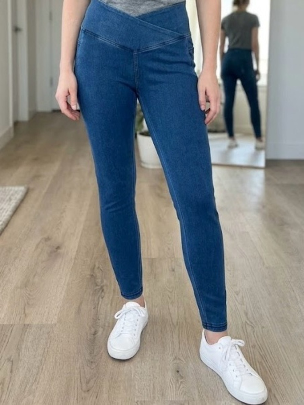 Halara Crossover High-Waisted Denim Leggings Soft Stretch Size M Slimming Pants
